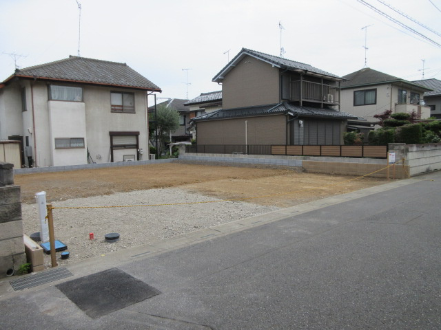 【仲介手数料無料】新築戸建　深谷市緑ヶ丘20-18（全1棟）大型平屋住宅の前面道路含む現地写真