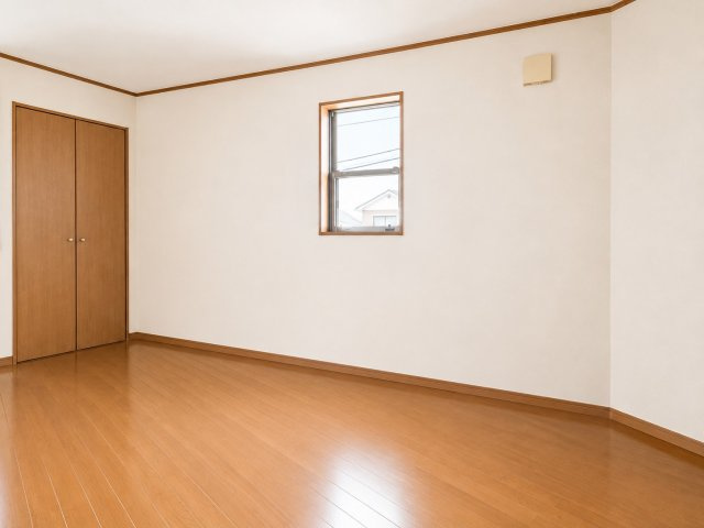 庄1丁目の洋室