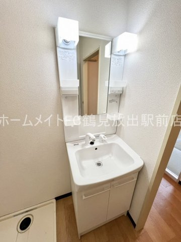 東大阪市森河内東２丁目のアパートの独立洗面台