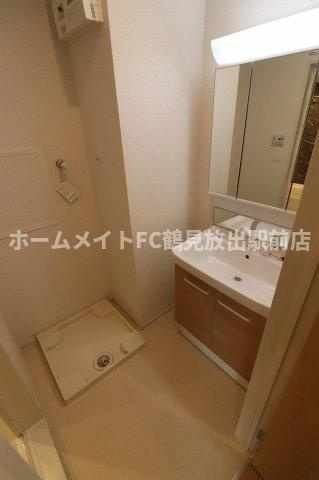 大阪市鶴見区安田２丁目のアパートの洗面所