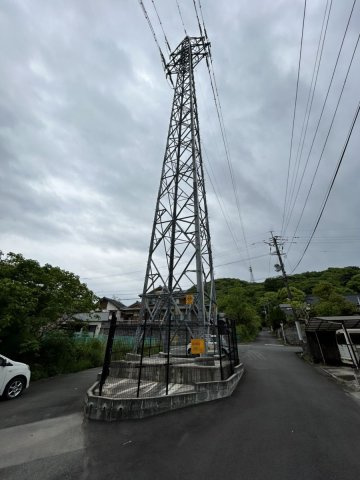 【その他】 | 歴木売家 | 50ｍほどのところに鉄塔があります。