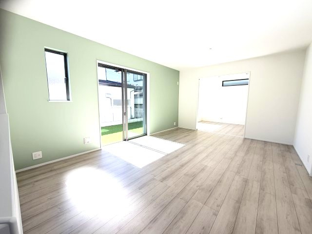 ハートフルタウン前橋市上新田町680番　Ａ号棟の収納|1階洋室収納です