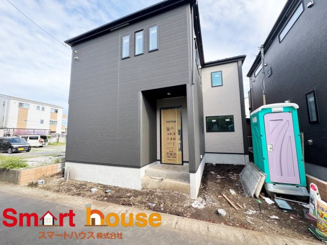 綾瀬市落合南２棟の外観|閑静な住宅街に堂々登場！ナチュラルで温かみのある木目調の内装も魅力です。土日祝日即日ご案内可能です♪
