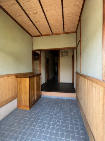 米子市西福原２丁目　中古住宅の玄関