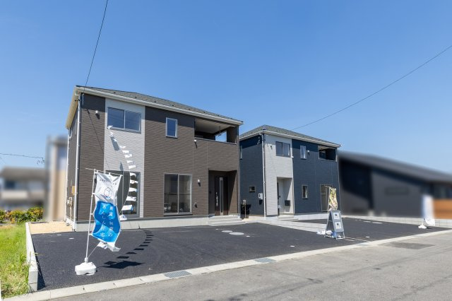鈴鹿市小田町《1号棟》の外観