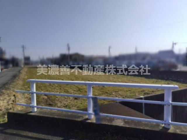 ６６４２０　岐阜市下奈良2丁目土地の外観