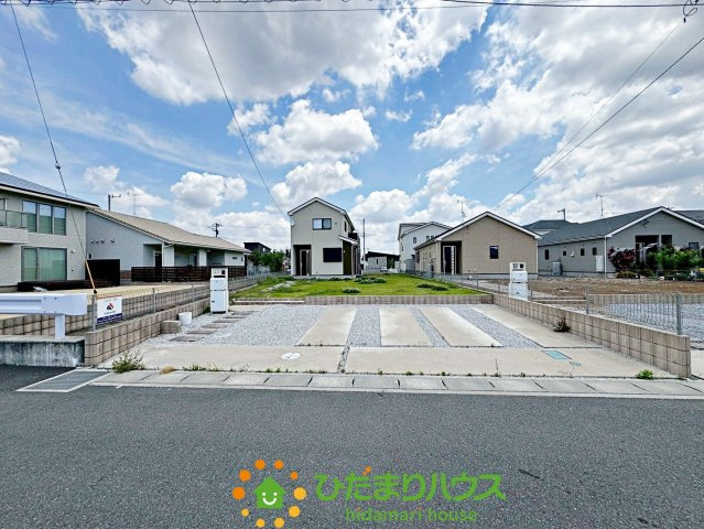 羽生市大字神戸　中古一戸建ての駐車場
