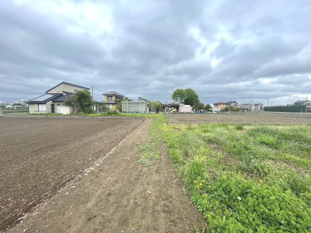 敷地面積160坪　売地　春日部市銚子口③　の前面道路含む現地写真|北西側公道１．８ｍ、道路後退部分有（セットバック部分５０㎡）
現地（2026年5月）撮影