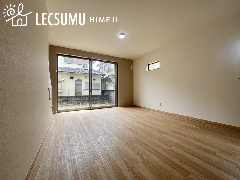 姫路市大津区恵美酒1丁目/中古戸建の居間・リビング