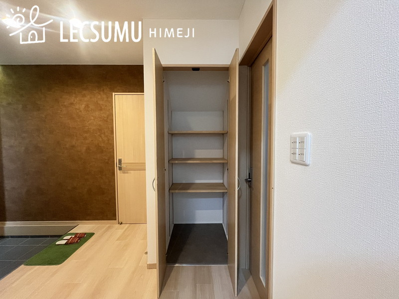 姫路市大津区恵美酒1丁目/中古戸建の収納