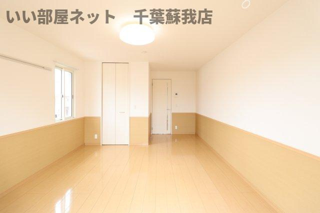リヴィエールの居間・リビング|こちらの居間で趣味の時間をお楽しみください