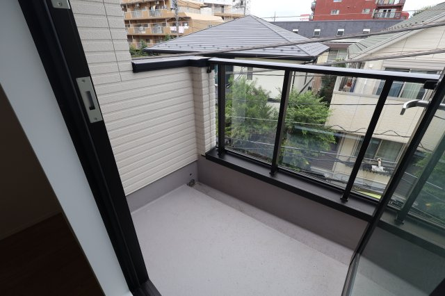 《仲介手数料無料》板橋区上板橋２丁目11-5新築一戸建てKEIAI GRACEのバルコニー