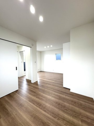 URBAN SHONAN DAYS｜街と海、その間で暮らす。の洋室