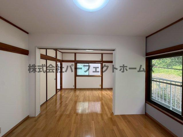 PH東藤田町戸建の居間・リビング|ゆったりとしたリビングです