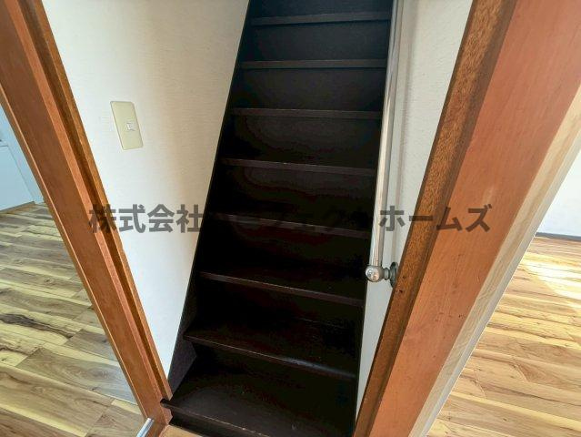 PH東藤田町戸建の内装|明るい色調の室内です