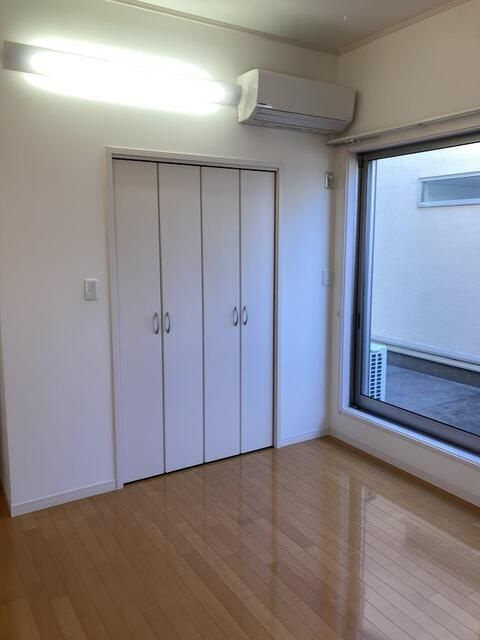 ＱＵＡＴＲＥ　ＳＡＩＳＯＮＳ宮崎台の収納