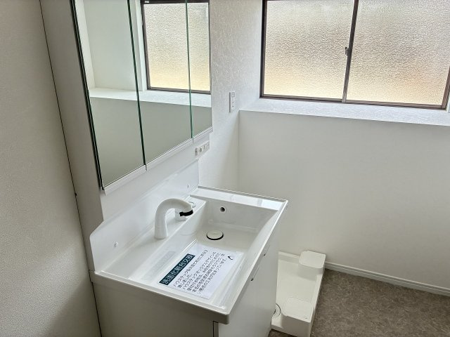 熊本市南区島町５丁目の中古一戸建の洗面所