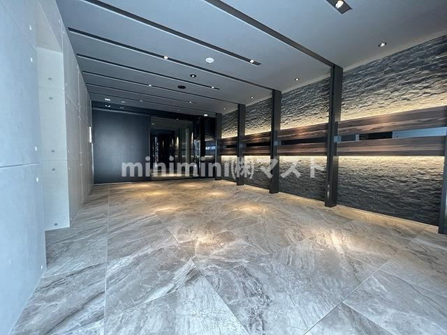 S-RESIDENCE難波大国町Deuxのロビー