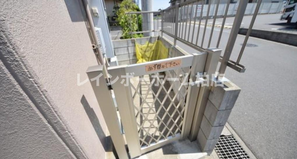 特典：仲介手数料が無料です!!のその他共用部分|ゴミ置き場です