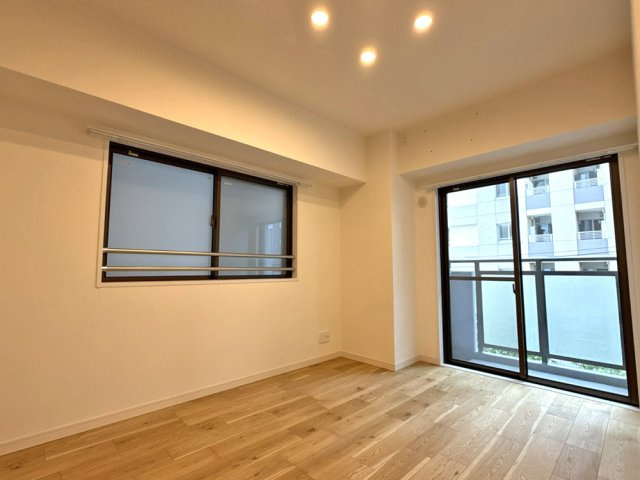 セザールスカイタワー銀座東　4階　角　部屋　リ　フォーム済の洋室