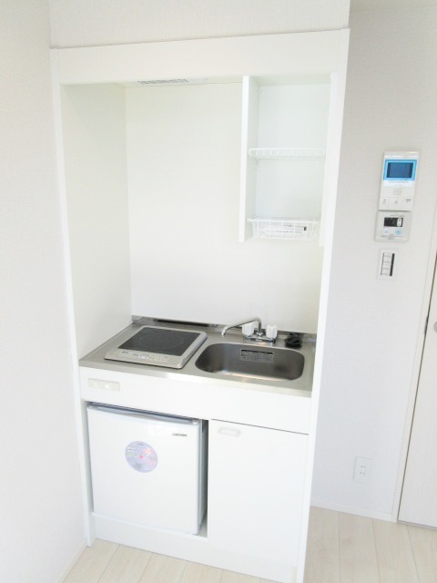 コンフォルタ飛鳥山のキッチン|１口IHコンロ付きミニキッチン。
