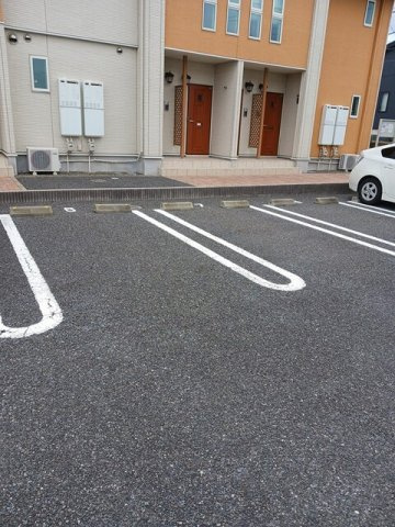 【駐車場】 | ブライト・ヒルサイトＢ | 駐車場完備です