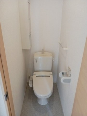 【トイレ】 | ブライト・ヒルサイトＢ | コンパクトで使いやすいトイレです