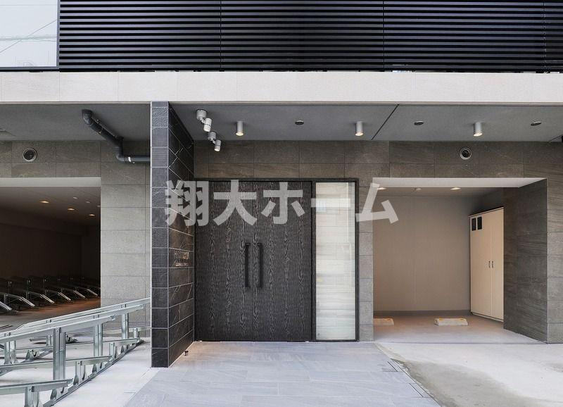 墨田区緑４丁目の賃貸マンションのエントランス