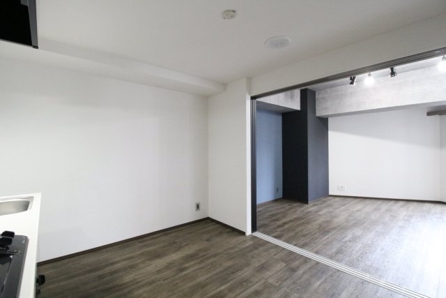 アーバイル東京ＮＥＳＴの居間・リビング|こちらの居間で趣味の時間をお楽しみください