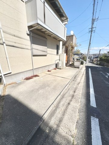 丸根町２丁目戸建の駐車場