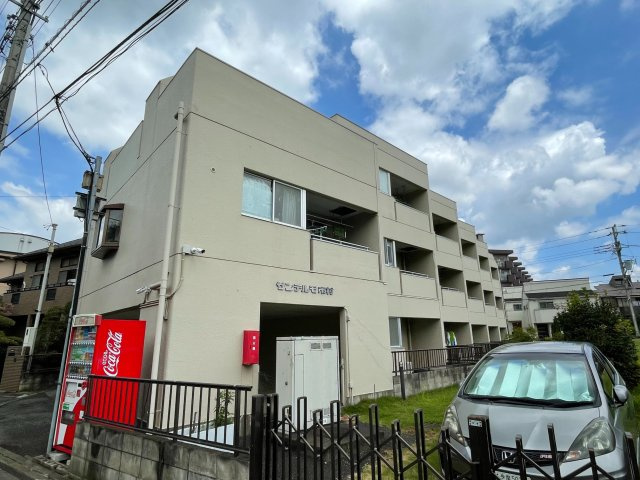 サンテルモ市村の外観