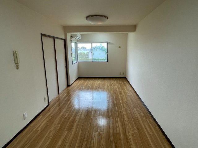 サンテルモ市村の居間・リビング