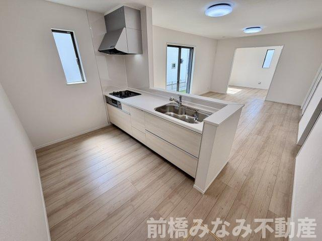 【新築】前橋市広瀬町３丁目　B号棟(全３棟)　ハートフルタウン　新築建売分譲のキッチン|使いやすいキッチンです
