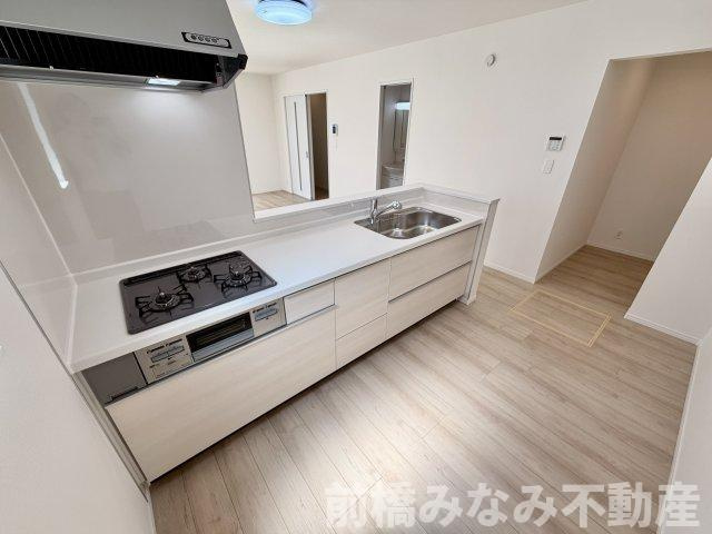 【新築】前橋市広瀬町３丁目　B号棟(全３棟)　ハートフルタウン　新築建売分譲のキッチン|キッチンでお料理をお楽しみください