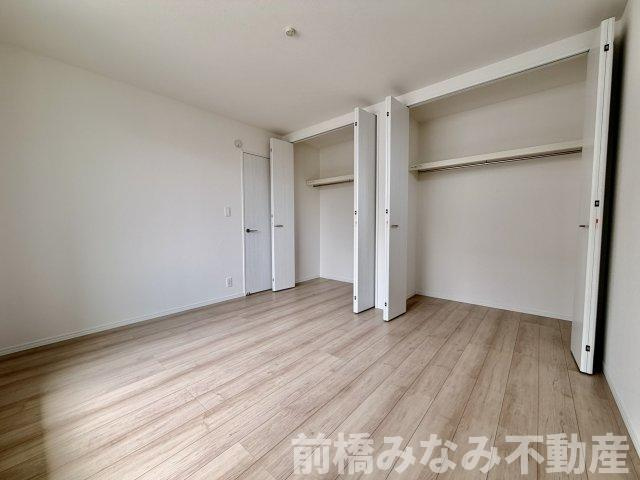 【新築】前橋市広瀬町３丁目　B号棟(全３棟)　ハートフルタウン　新築建売分譲の洋室|明るい洋室です