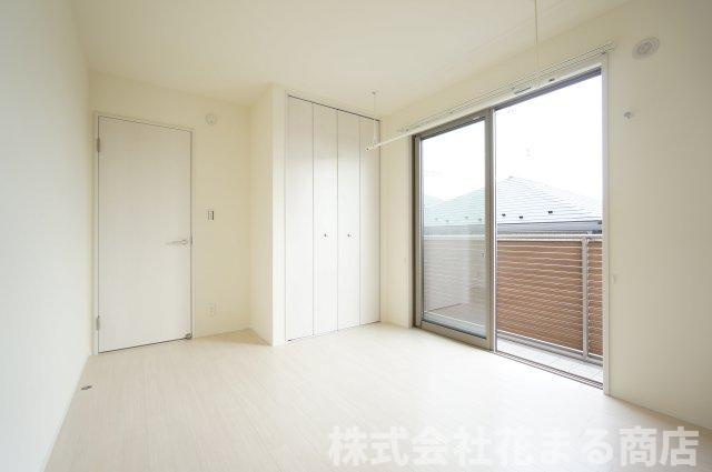グリーンヴィラの洋室|物件、駅でお待ち合わせでのご案内歓迎！
