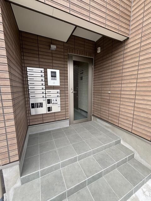 Ｌｏｎｇｒａｉｎ　ＹＡＳＨＩＯのエントランス