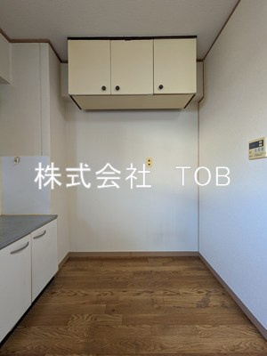 【設備】 | 調布第２コーポラス | 冷蔵庫置き場※クリーニング完了前※