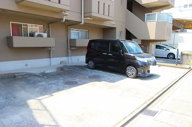 第二稲熊ビルの駐車場|駐車場です。