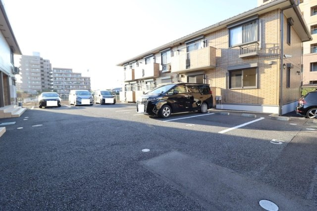 ベアーレ　Ｂの駐車場