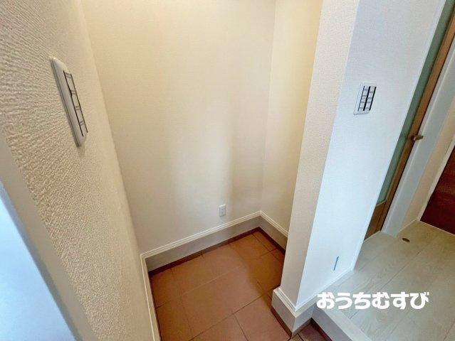 春日井市西高山町3丁目(全5棟)の玄関