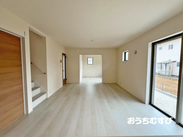 春日井市西高山町3丁目(全5棟)の居間・リビング