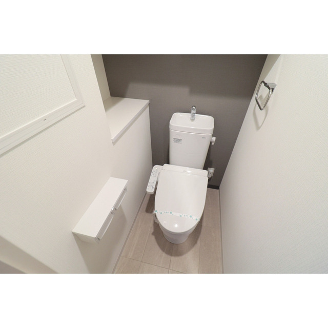 リヴェント難波サウスのトイレ|シンプルで使いやすいトイレです