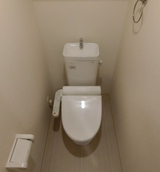 プレサンス難波ヴィータのトイレ|清潔感のあるトイレです