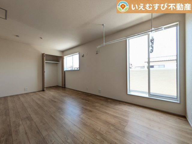 BLOOMING GARDEN　深谷市上柴町東5丁目の洋室