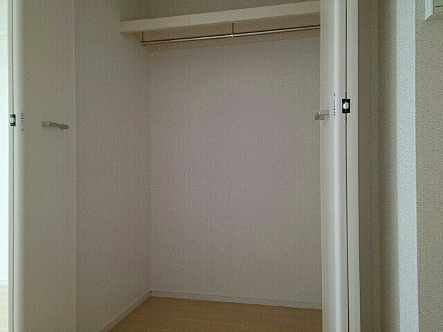 レジデンス　堀江西の収納|たっぷりとした収納スペースです