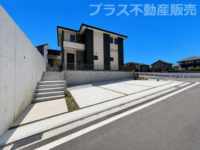 【外観】 | 糟屋郡新宮町湊4期　1号棟（全2棟）【仲介手数料無料・0円】 | 現地写真。プラス不動産販売なら、現場の全ての棟をまとめてご見学頂けます。