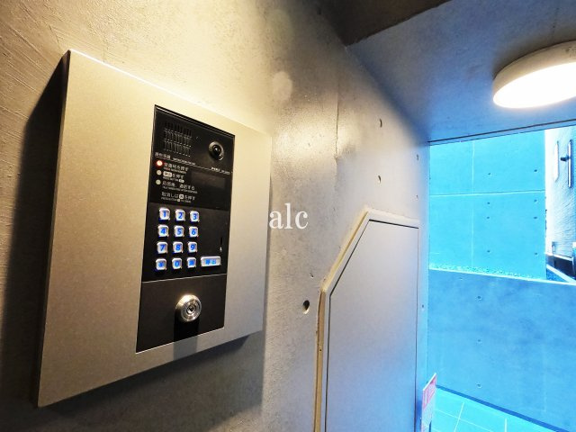 豊島区目白５丁目の賃貸マンションのエントランス|同仕様