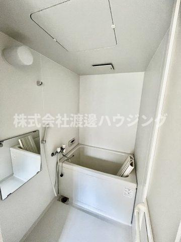 北昭和町戸建の浴室