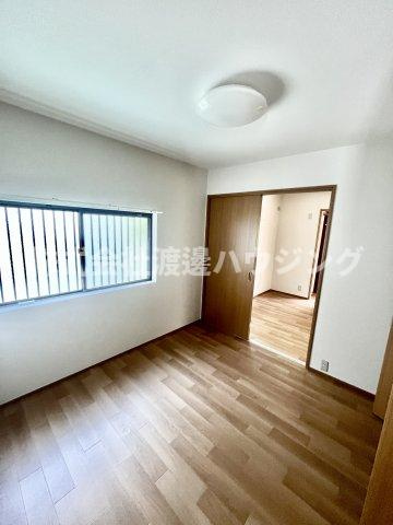 北昭和町戸建の寝室